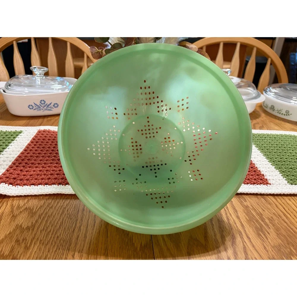 Vintage Tupperware Jadeite Green Colander Strainer Starburst 9 Inch Retro 1202